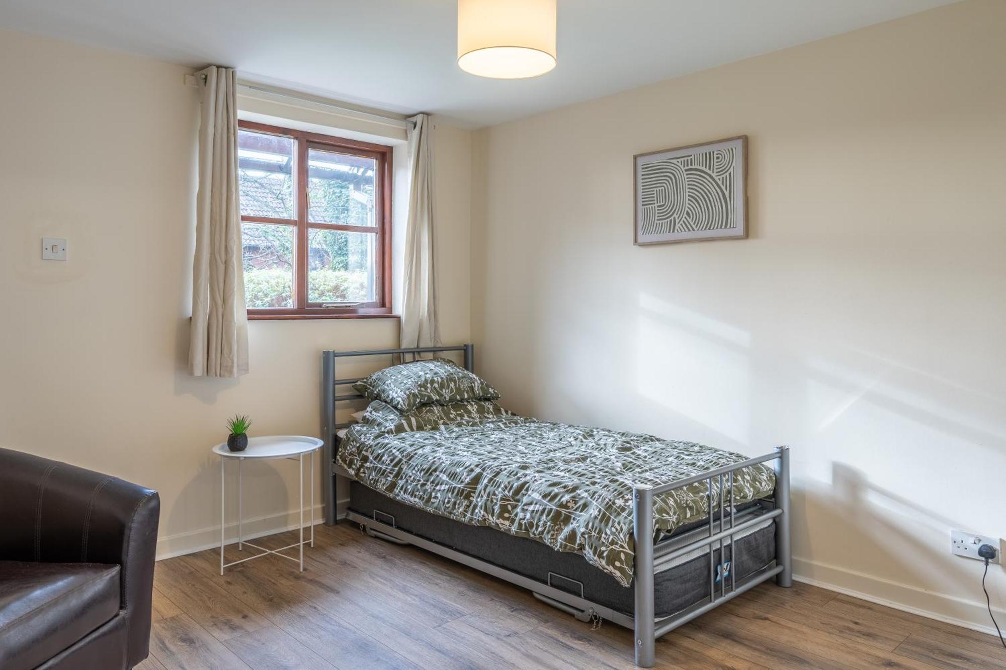וולינגטון Modern Studio Flat In Wellington, Telford מראה חיצוני תמונה